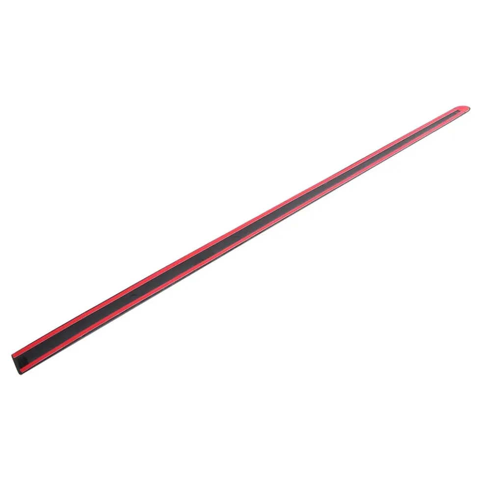 Baguette de porte avant droite pour Golf 5 en 5 portes, version noire