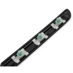 Baguette de protection noire sur aile avant gauche pour BMW Série 3 E46 Berline et Touring phase 1 et 2 (04/1997-07/2005) - côté conducteur