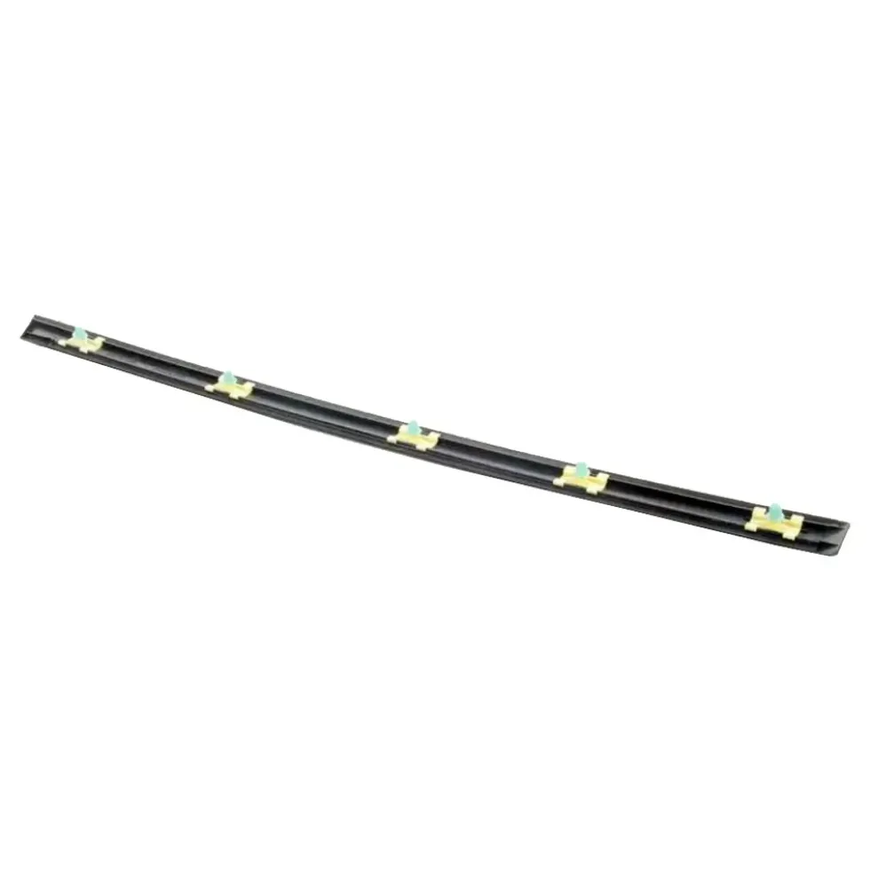 Baguette de protection noire avec insert chromé sur porte arrière gauche pour BMW Série 5 E39 Berline et Touring phase 1 (-08/2000) - côté conducteur