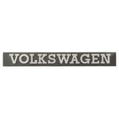 Emblème arrière VOLKSWAGEN chromé sur fond noir de coffre pour VW Polo 1 86C (04/1975-09/1981)