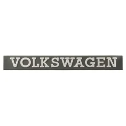 Emblème arrière VOLKSWAGEN chromé sur fond noir de coffre pour VW Polo 1 86C (04/1975-09/1981)