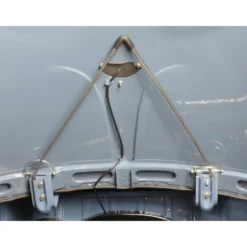 Ressort chromé en V de maintien de capot arrière pour Volkswagen Coccinelle