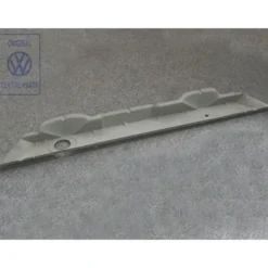 Traverse supérieure de compartiment avant pour VW 181